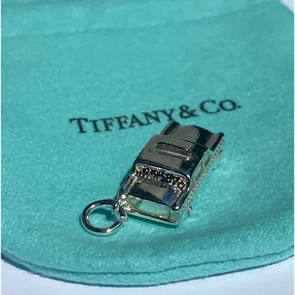 AUTH RARE vintage Tiffany & Co. taxi cab charm/pendant🚕 - Picture 10 of 17
